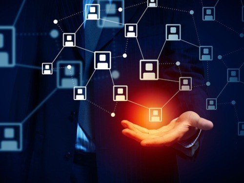 昨夜今晨熱點(diǎn) 互聯(lián)網(wǎng)信息服務(wù)新動(dòng)態(tài)與行業(yè)觀察